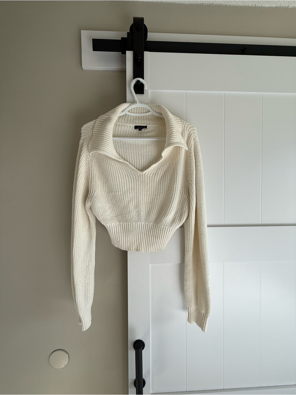Dynamite Crochet-Style Cream Ribbed Collared Sweater